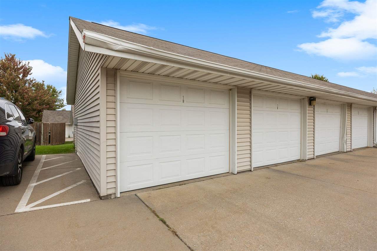 38 Westside Drive Iowa City IA 52246