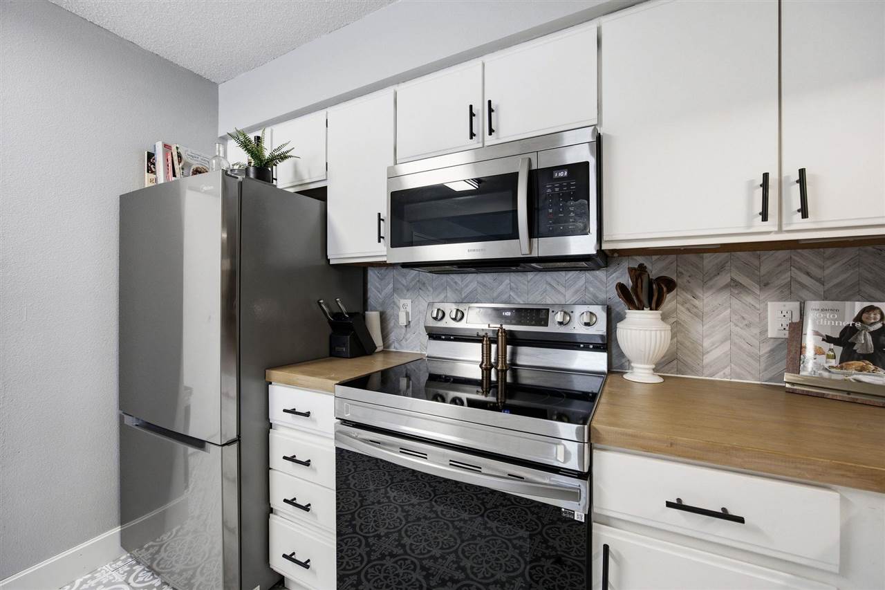 930B Boston Way Coralville IA 52241