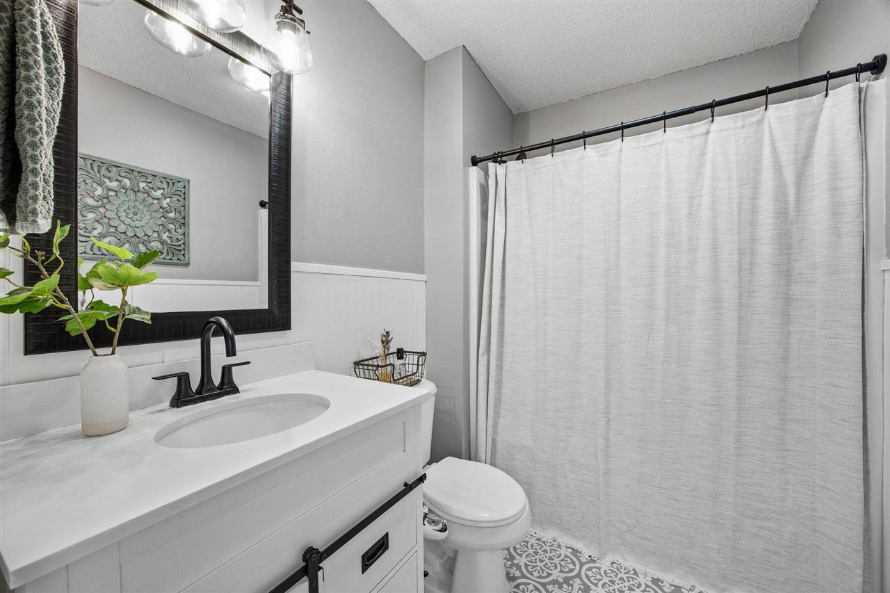 930B Boston Way Coralville IA 52241