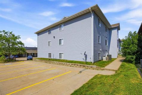 930B Boston Way Coralville IA 52241