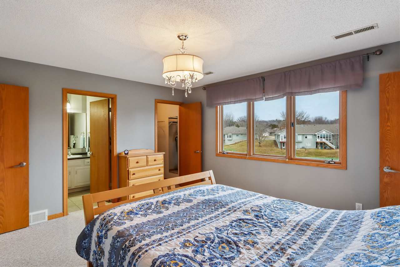1342 Oxford Place Iowa City IA 52240