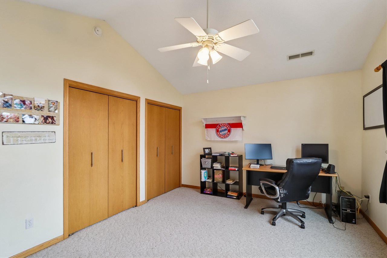 1342 Oxford Place Iowa City IA 52240