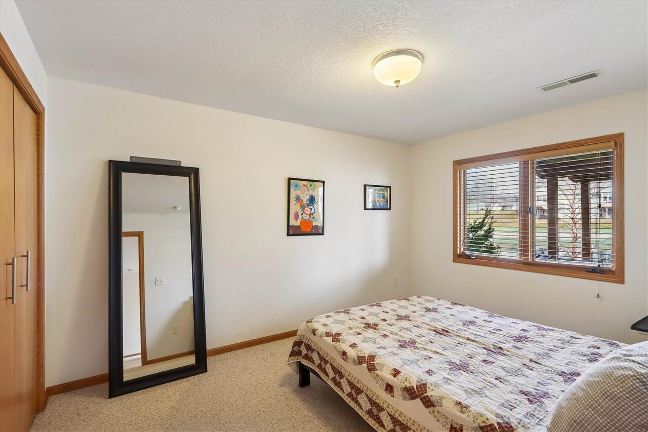 1342 Oxford Place Iowa City IA 52240