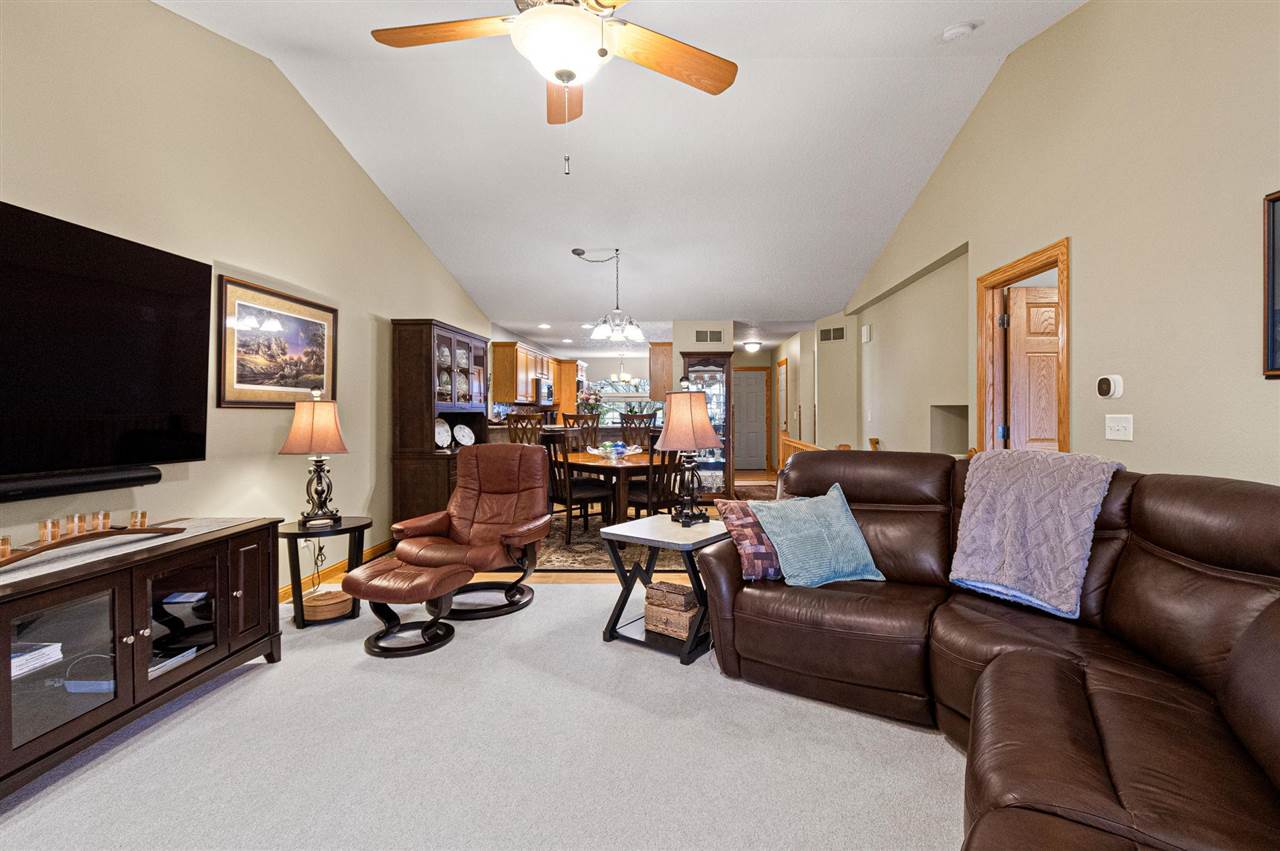 755 Broadmoor Drive North Liberty IA 52317