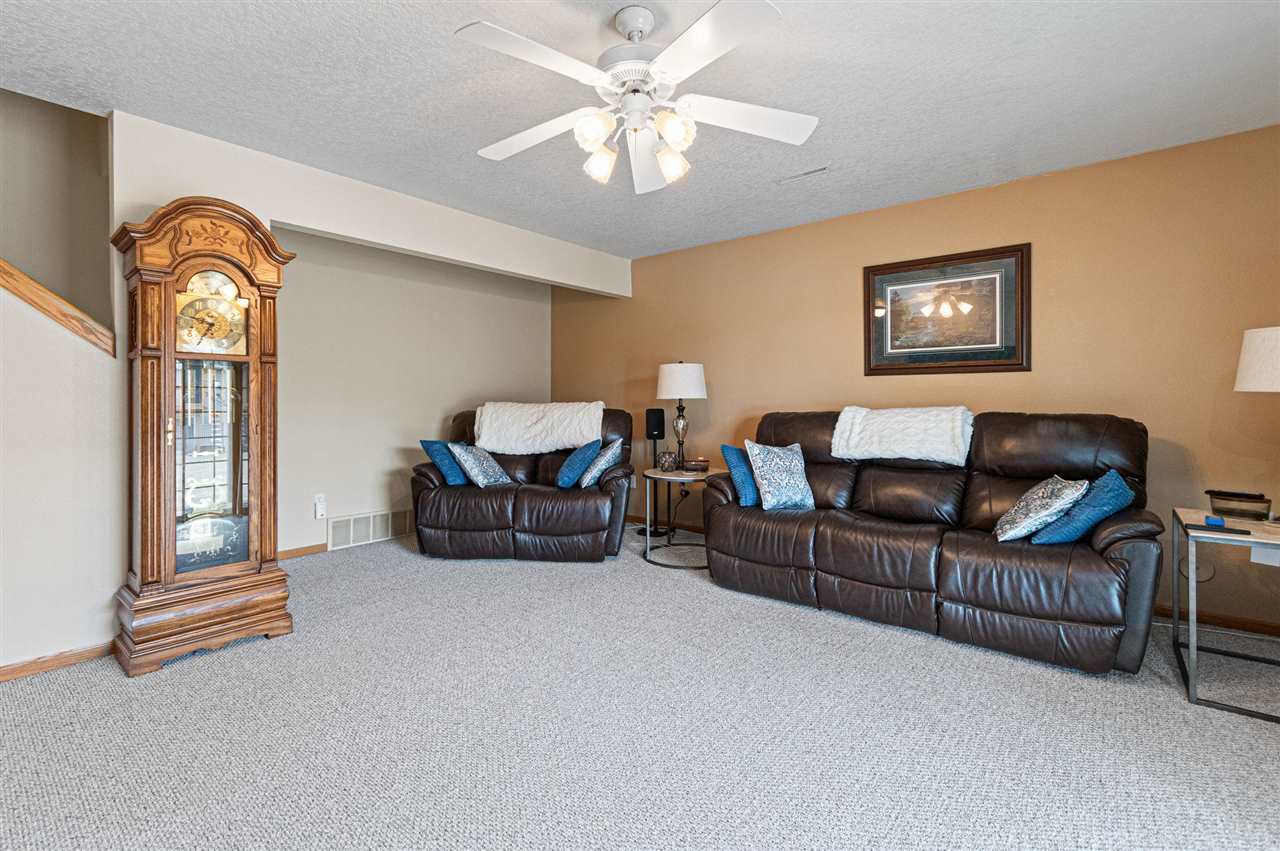 755 Broadmoor Drive North Liberty IA 52317