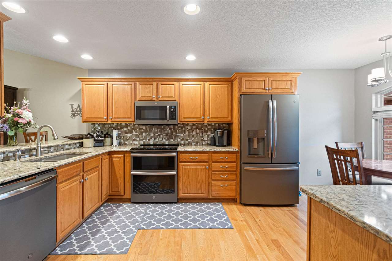 755 Broadmoor Drive North Liberty IA 52317