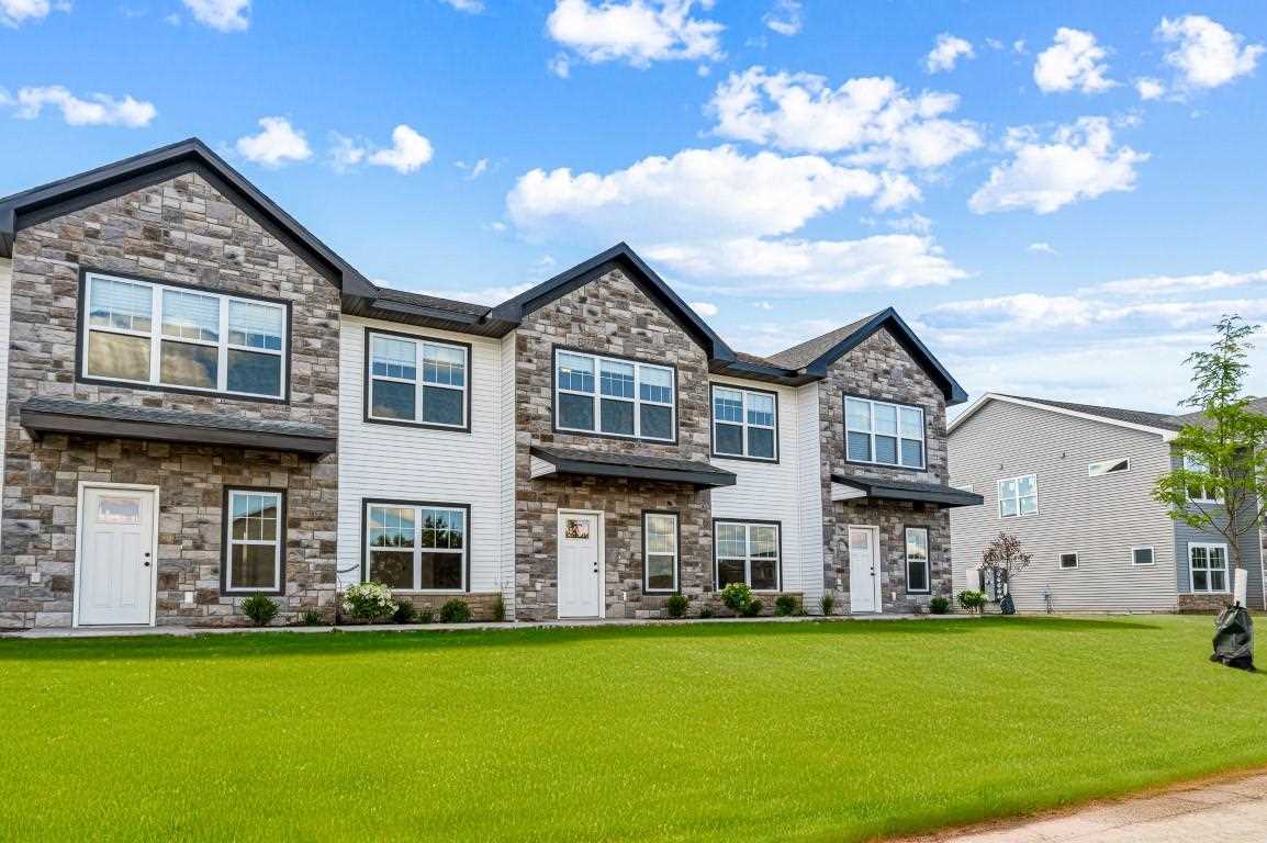 2305 Water Tower Place North Liberty IA 52317