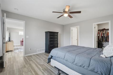 1421 Applewood Drive Fairfax IA 52228