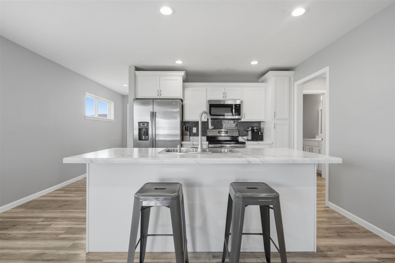 1421 Applewood Drive Fairfax IA 52228