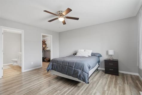 1421 Applewood Drive Fairfax IA 52228