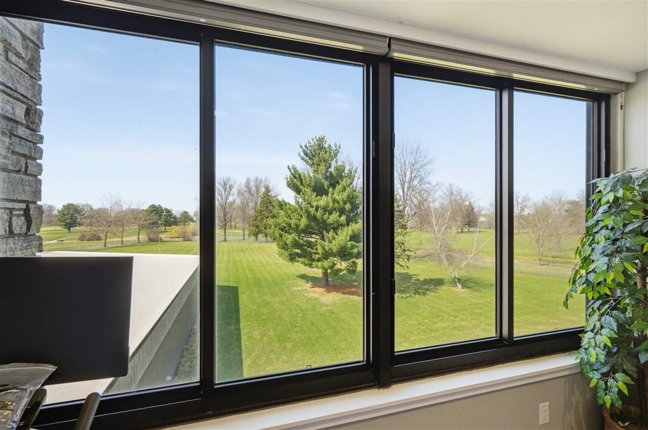 820 Clubhouse Road North Liberty IA 52317