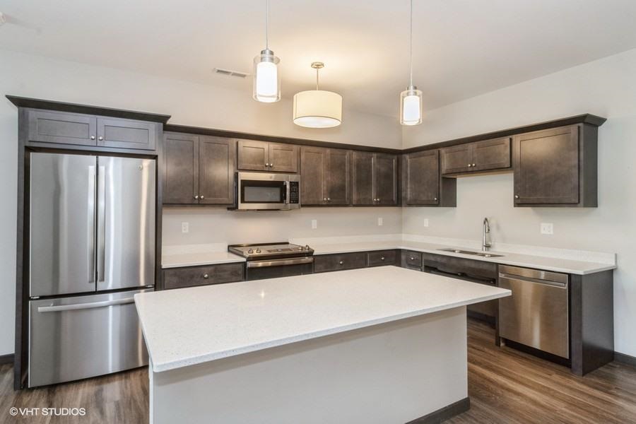2871 Spring Rose Circle Coralville IA 52241
