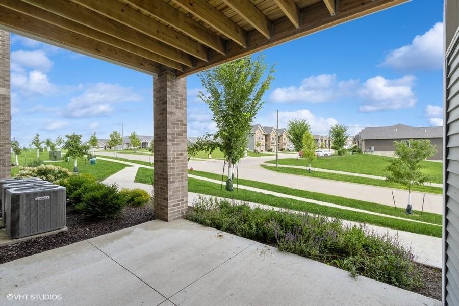 2871 Spring Rose Circle Coralville IA 52241