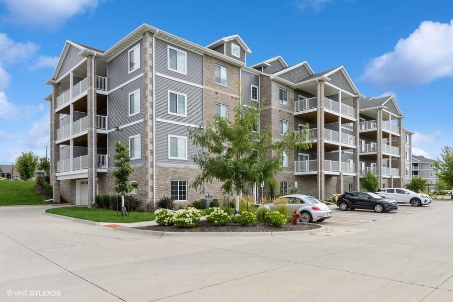 2871 Spring Rose Circle Coralville IA 52241