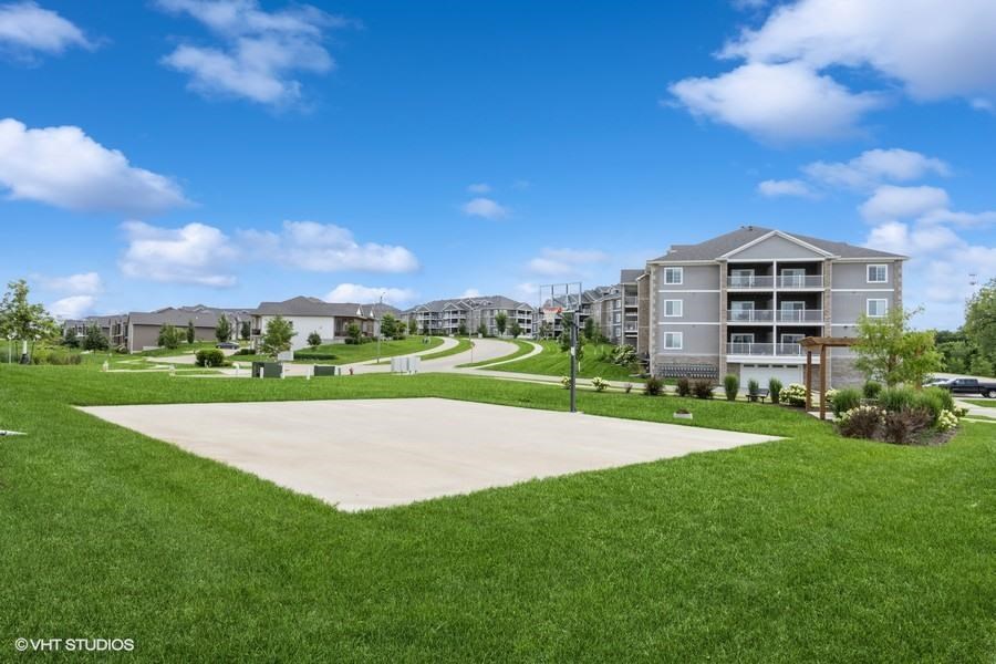 2871 Spring Rose Circle Coralville IA 52241