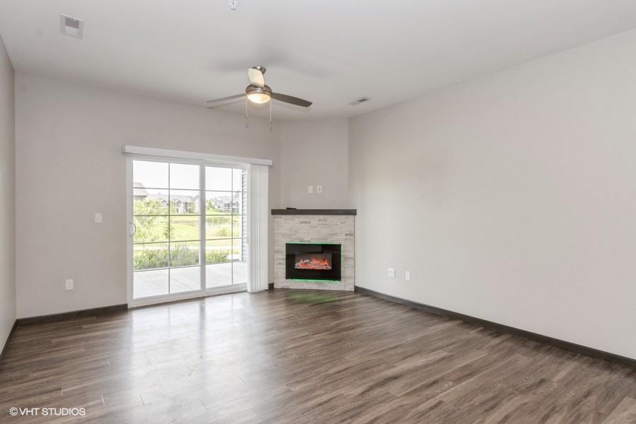 2871 Spring Rose Circle Coralville IA 52241