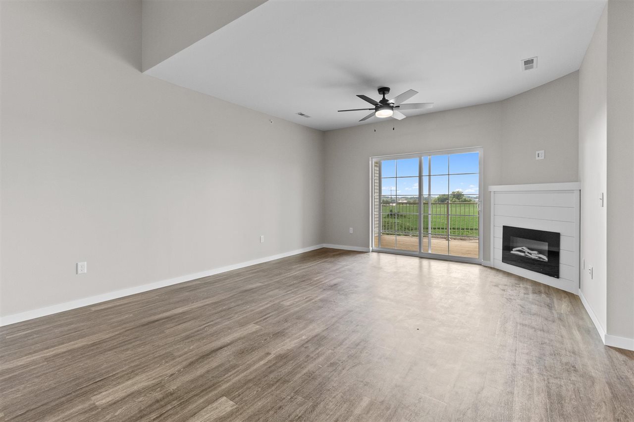 2875 Spring Rose Circle #310 Coralville IA 52241