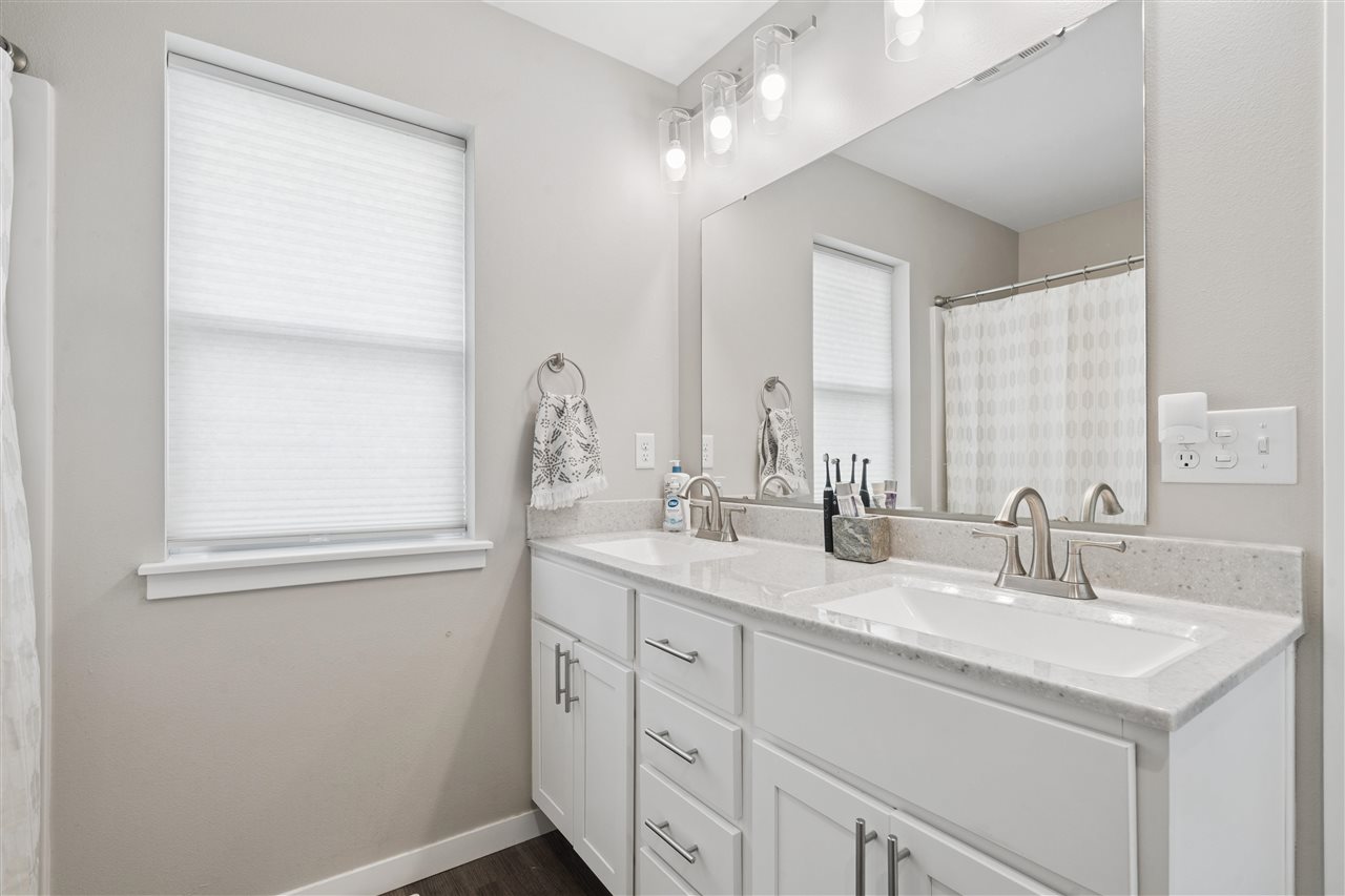 1406 Truman Court NE #B Cedar Rapids IA 52402