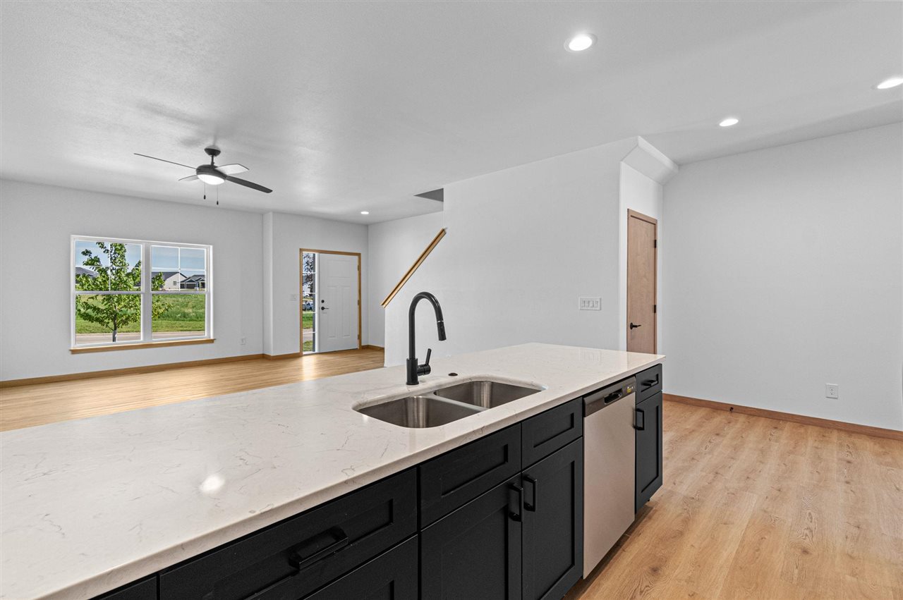 628 Catherine Drive Tiffin IA 52340