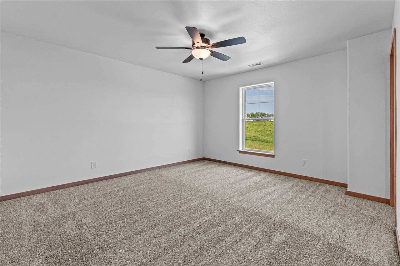 628 Catherine Drive Tiffin IA 52340