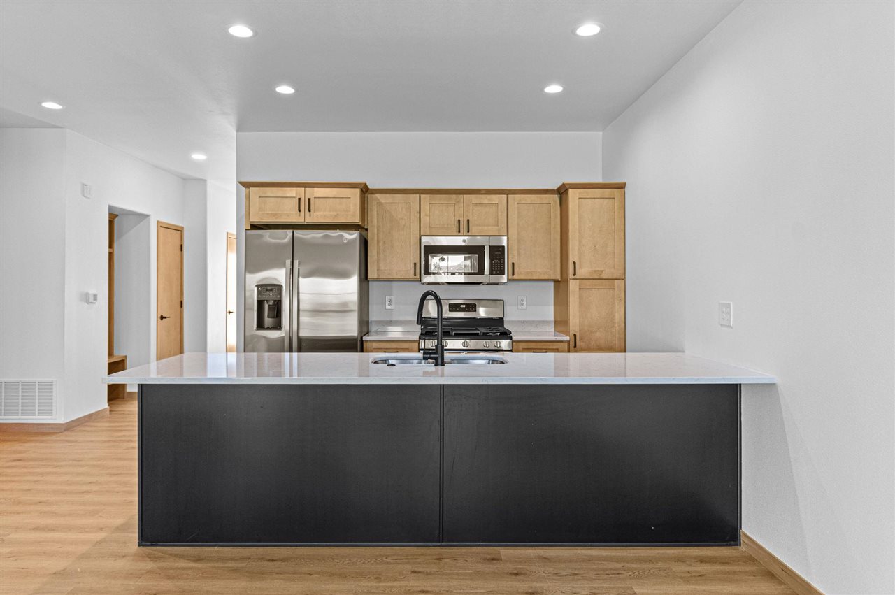 628 Catherine Drive Tiffin IA 52340