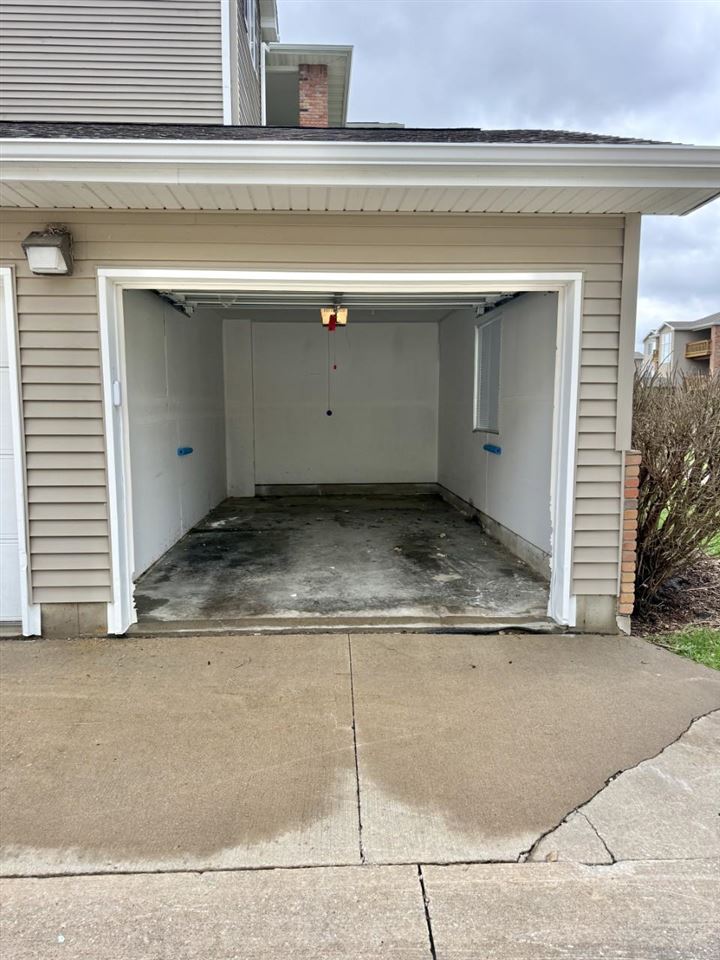 2706 Triple Crown Lane Iowa City IA 52240