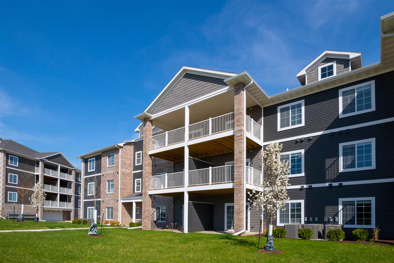 2877 Spring Rose Circle #201 Coralville IA 52241