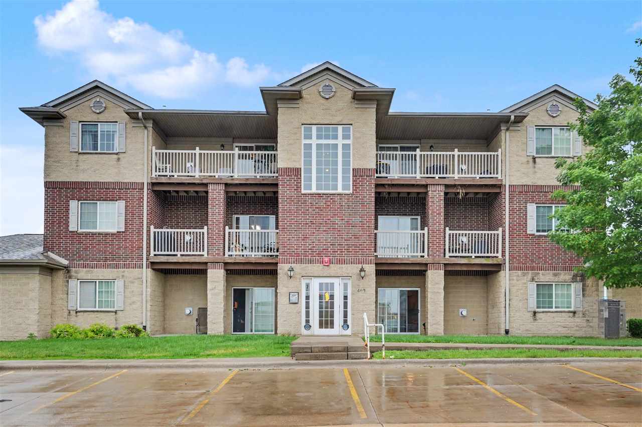460 Bradley Place North Liberty IA 52317