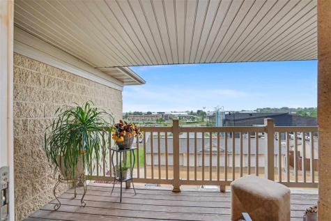 460 Bradley Place North Liberty IA 52317