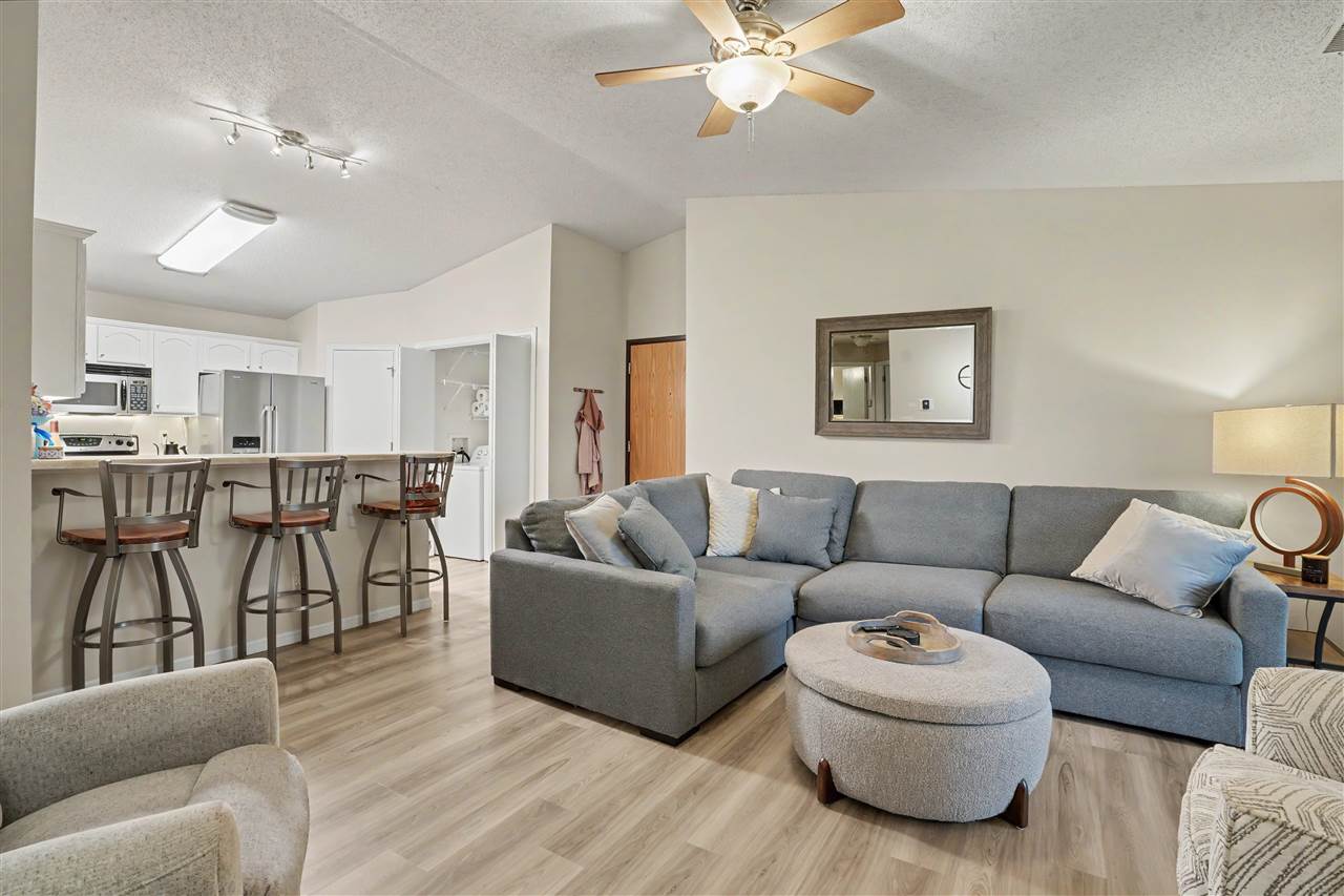 460 Bradley Place North Liberty IA 52317