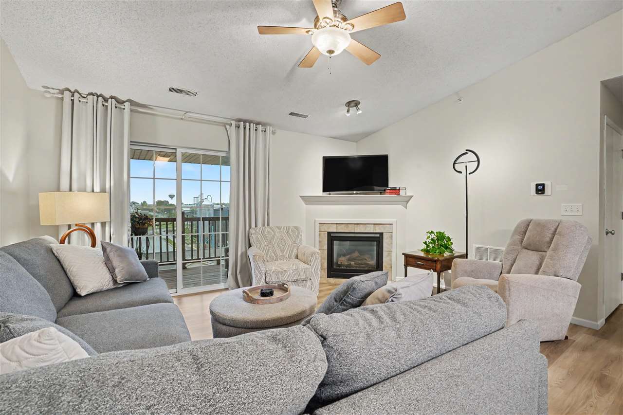 460 Bradley Place North Liberty IA 52317