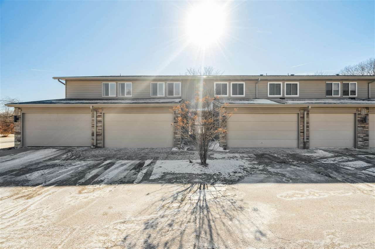 Cedar Rapids IA, 1718 Applewood Place NE