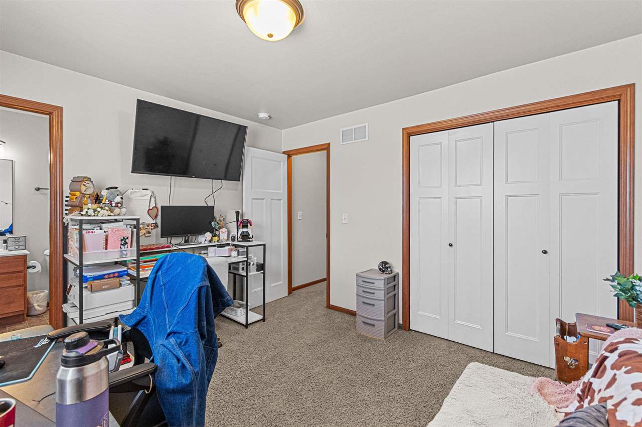 920 Ryan Court Iowa City IA 52246