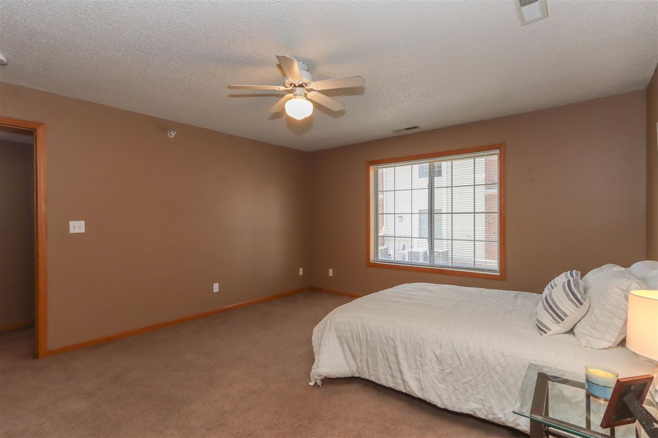 408 West Side Drive Iowa City IA 52246