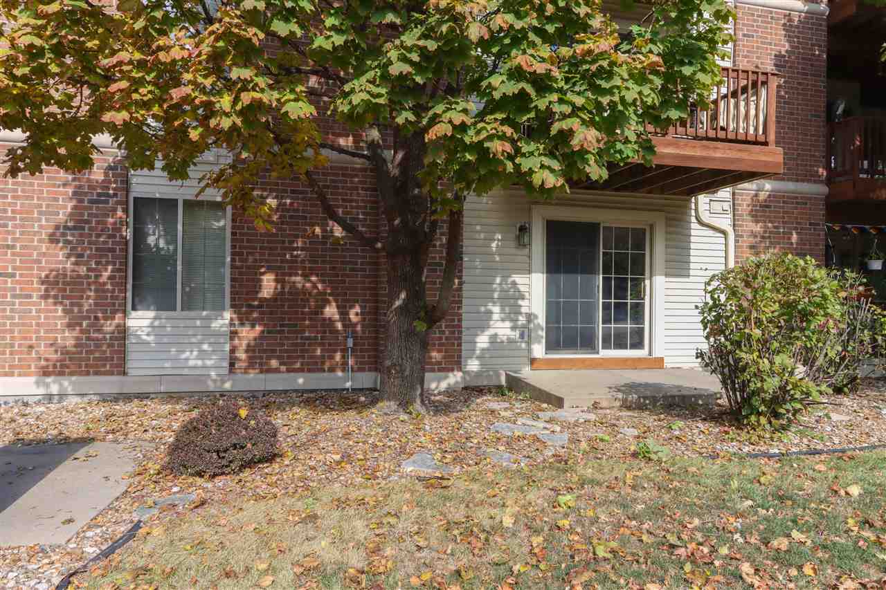 408 West Side Drive Iowa City IA 52246