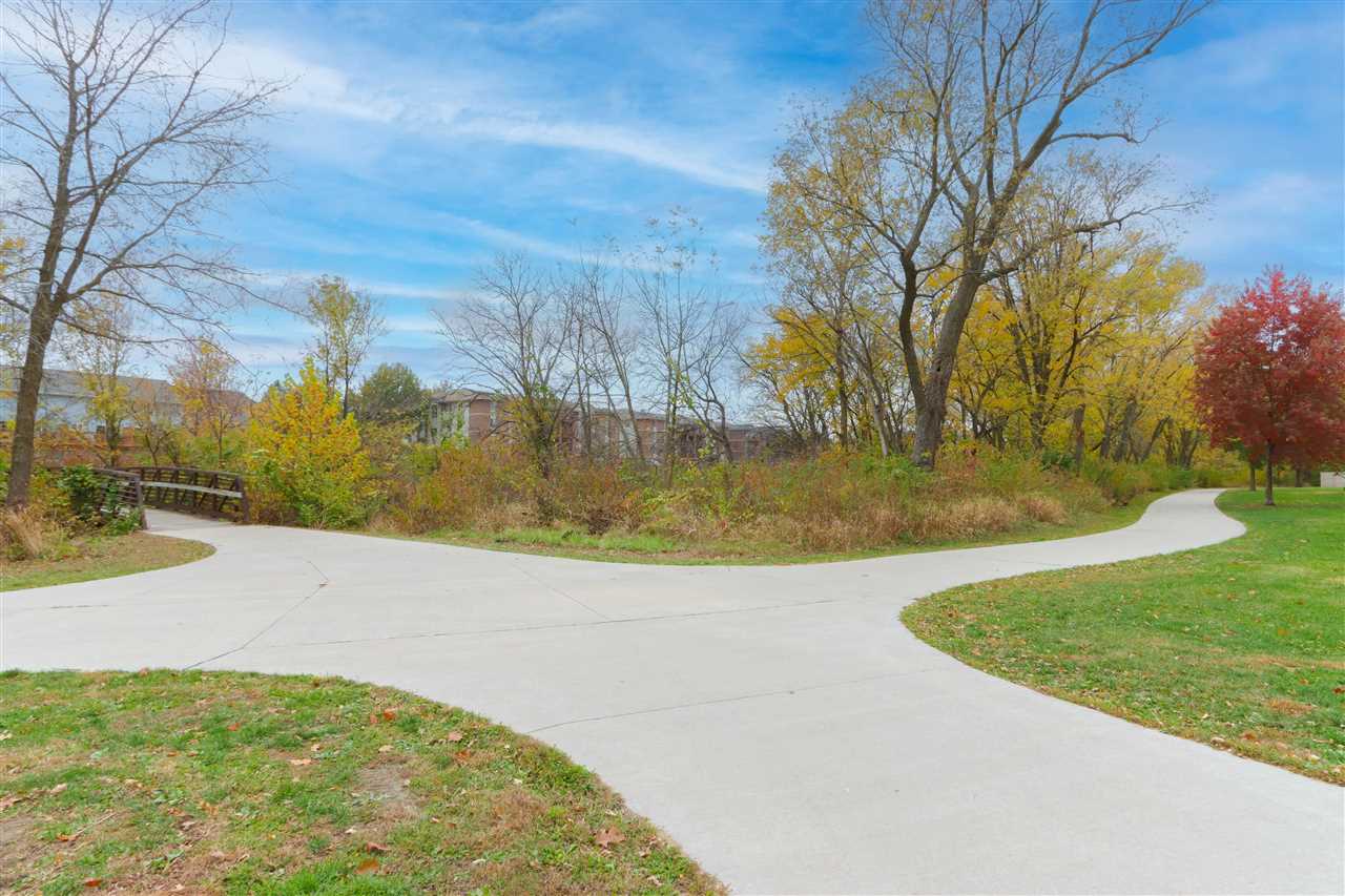 408 West Side Drive Iowa City IA 52246