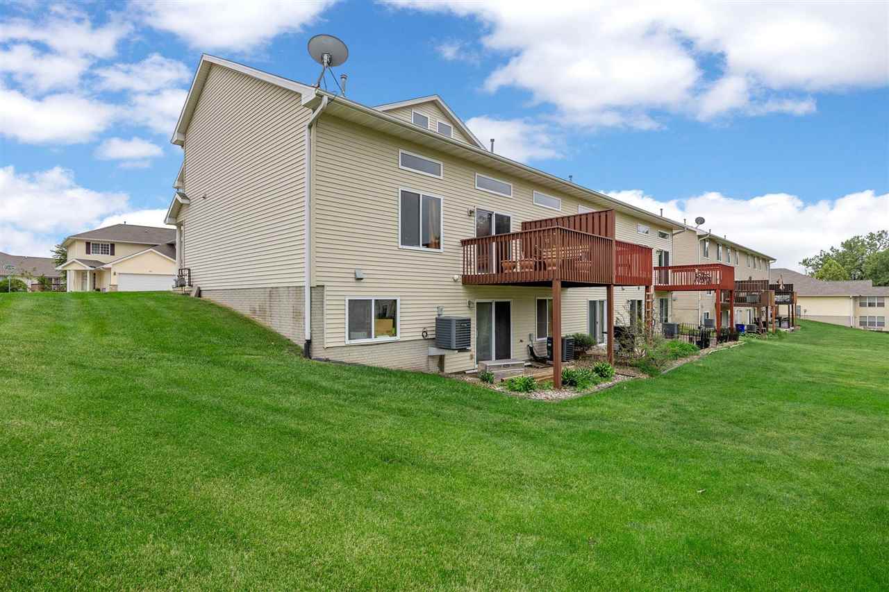 3502 Stoneview Circle SW Cedar Rapids IA 52404