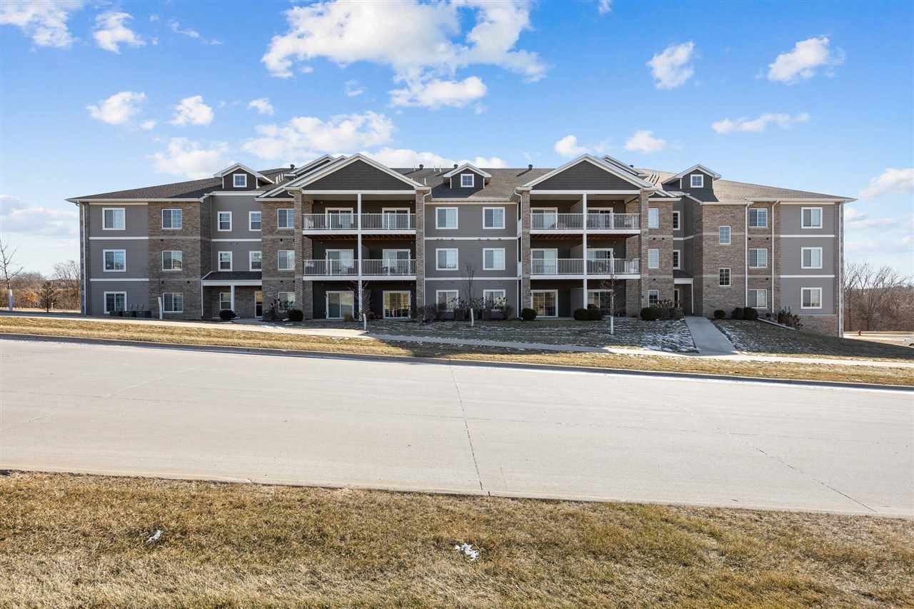2869 Spring Rose Circle Coralville IA 52241
