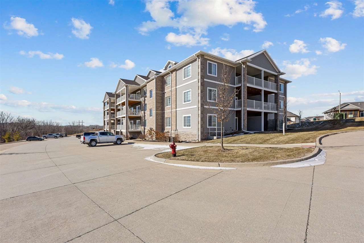 2869 Spring Rose Circle Coralville IA 52241