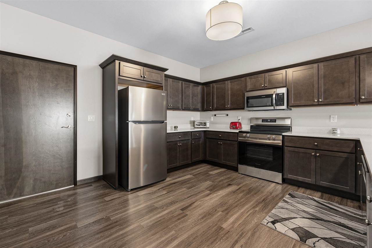 2869 Spring Rose Circle Coralville IA 52241