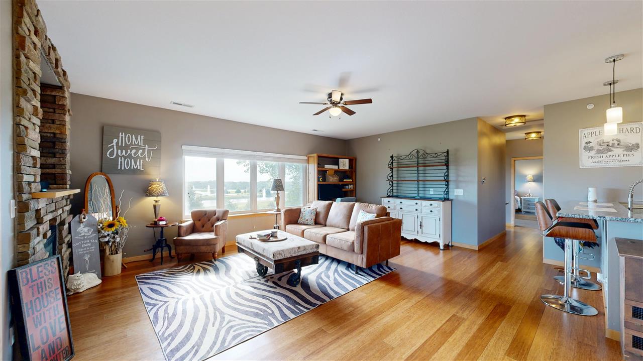 1092 Walnut Avenue Riverside IA 52327
