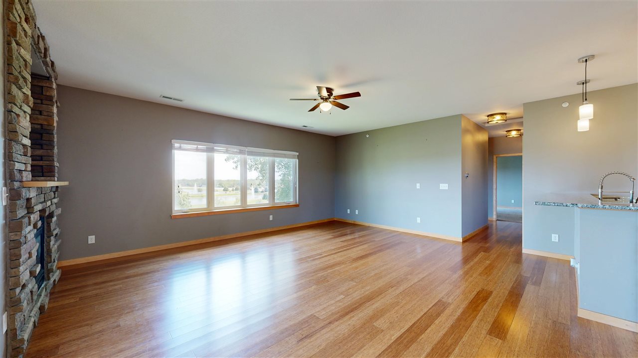 1092 Walnut Avenue Riverside IA 52327
