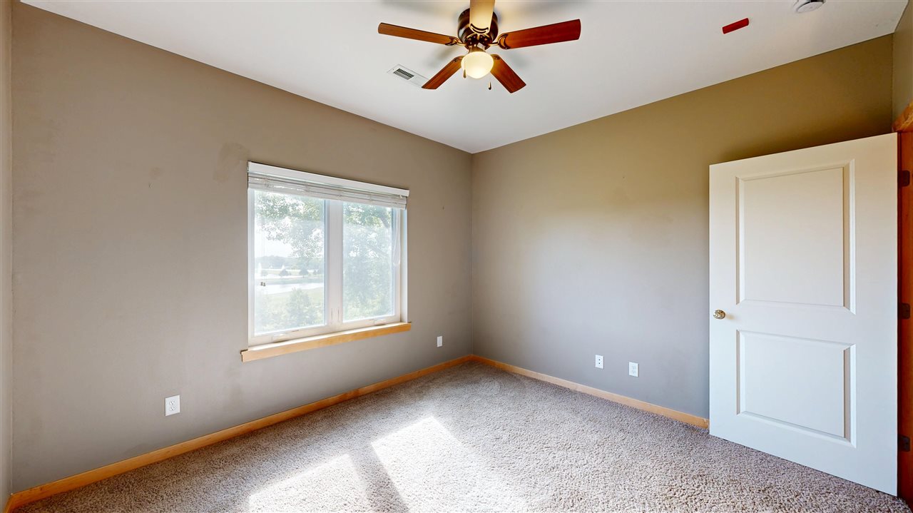 1092 Walnut Avenue Riverside IA 52327