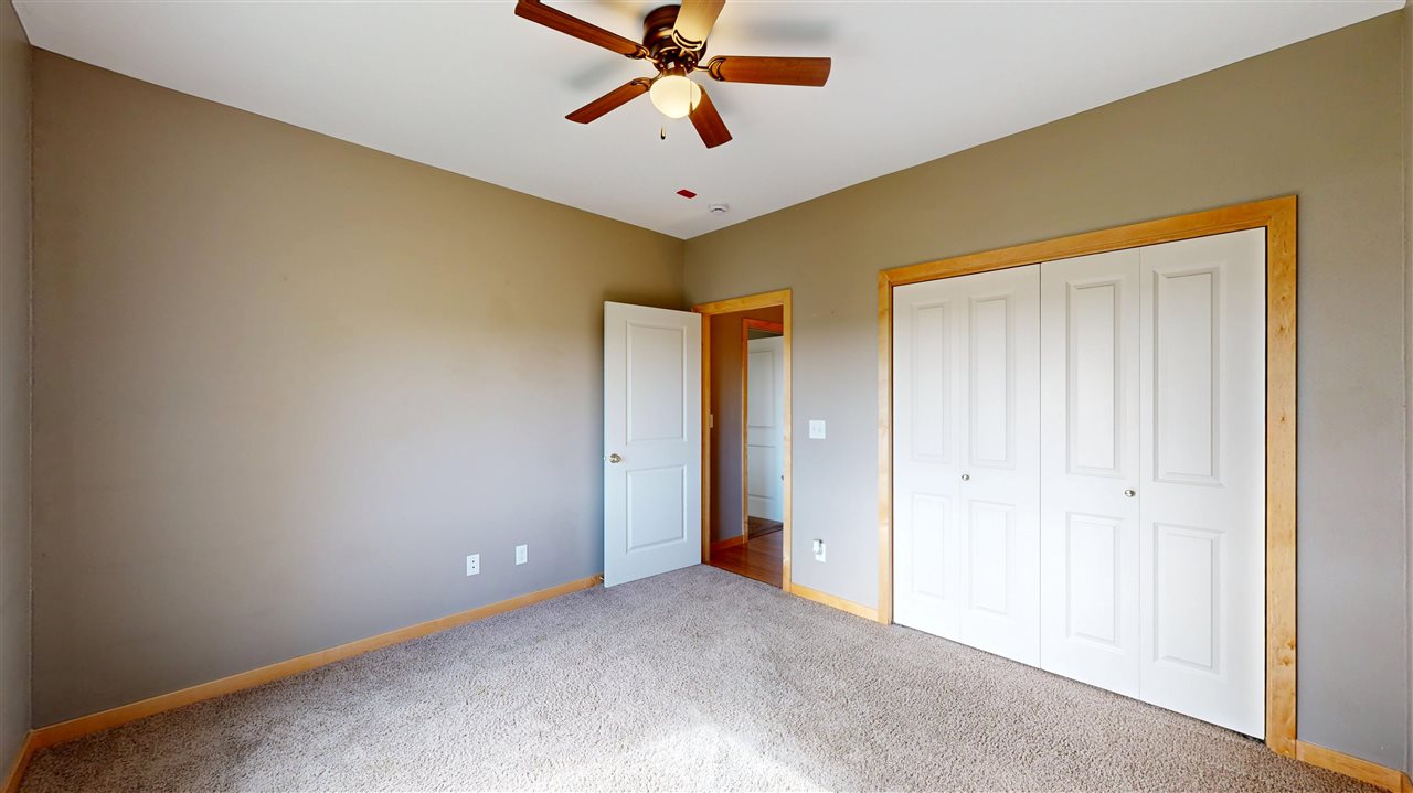 1092 Walnut Avenue Riverside IA 52327
