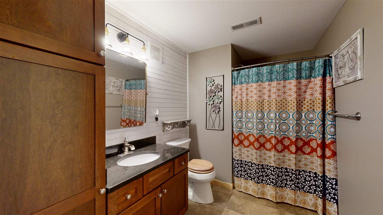 1092 Walnut Avenue Riverside IA 52327