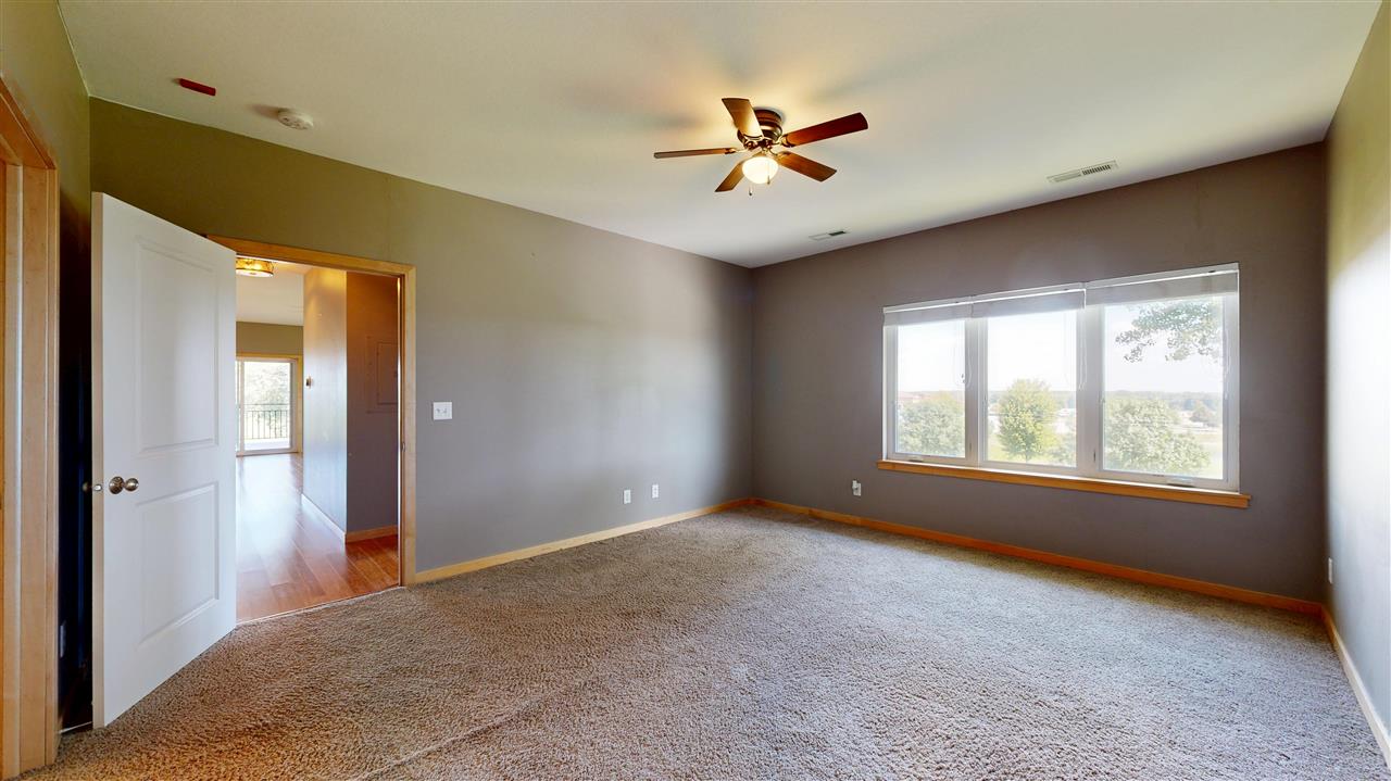 1092 Walnut Avenue Riverside IA 52327