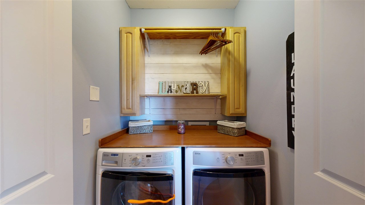 1092 Walnut Avenue Riverside IA 52327