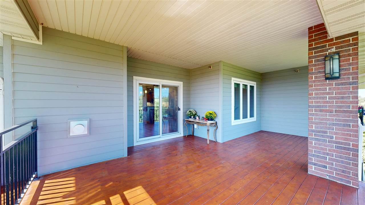 1092 Walnut Avenue Riverside IA 52327