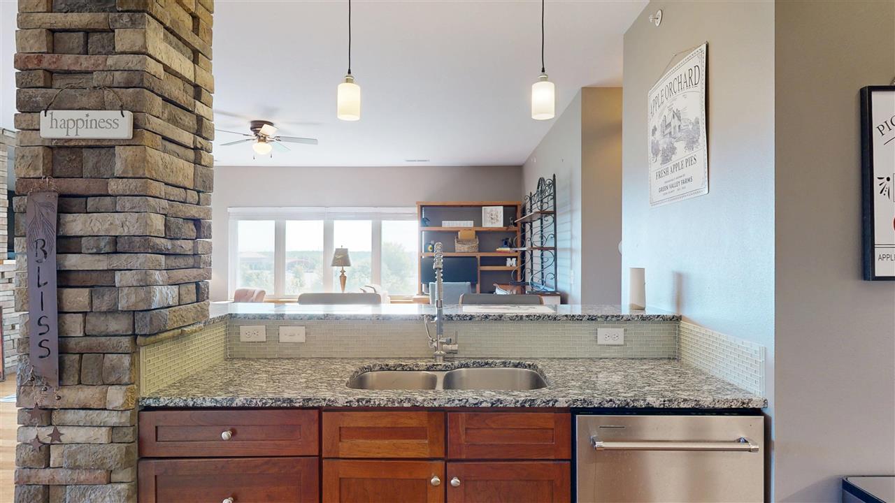 1092 Walnut Avenue Riverside IA 52327