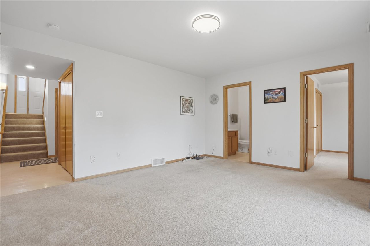 50 Shannon Drive North Liberty IA 52317